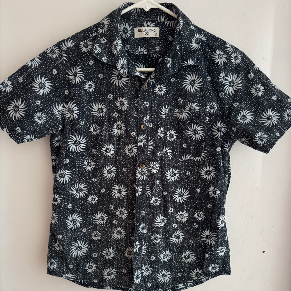 Billabong youth M surf style button down bought at surf shop in Puerto Rico.
